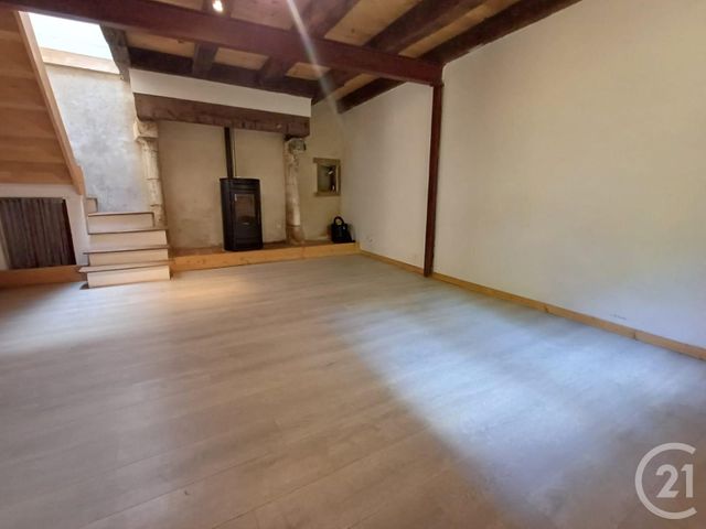 Maison &agrave; louer - 3 pi&egrave;ces - 83 m2 - St Julien L Ars - 86 - POITOU-CHARENTES