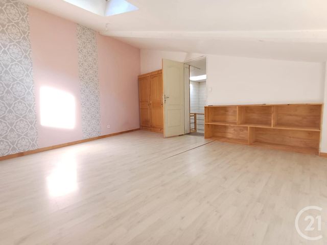 Maison &agrave; louer - 3 pi&egrave;ces - 83 m2 - St Julien L Ars - 86 - POITOU-CHARENTES