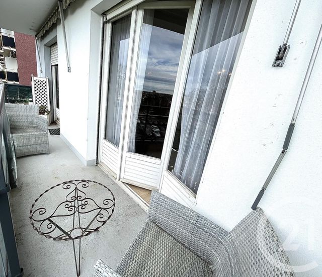 Appartement T3 &agrave; vendre - 3 pi&egrave;ces - 65 m2 - Chatellerault - 86 - POITOU-CHARENTES