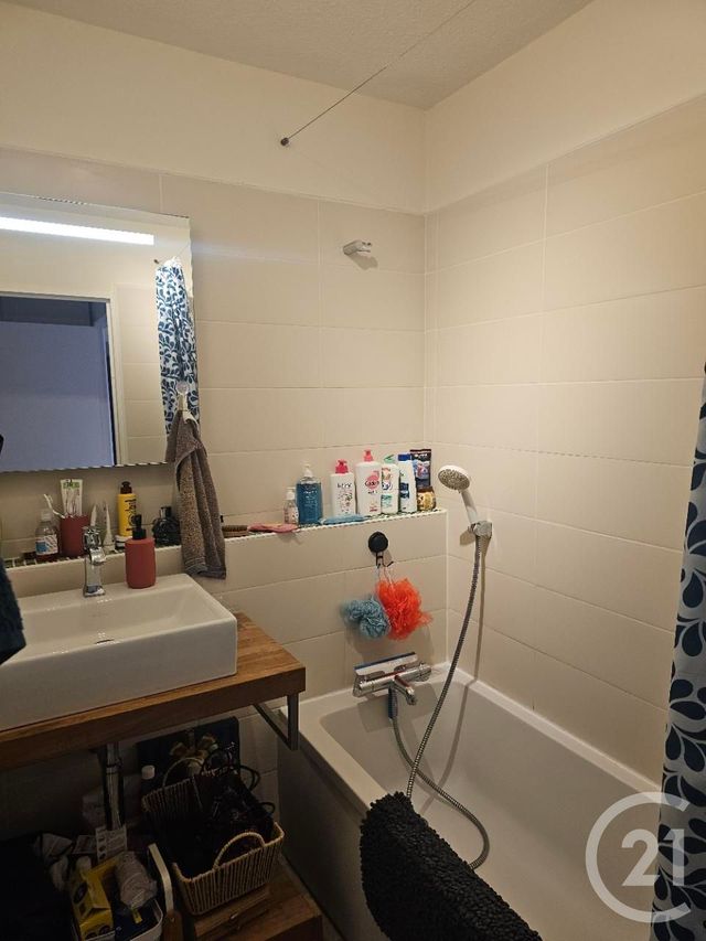 Appartement F3 &agrave; vendre - 3 pi&egrave;ces - 63,05 m2 - Poitiers - 86 - POITOU-CHARENTES