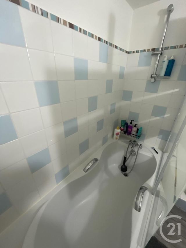 Appartement F3 &agrave; vendre - 3 pi&egrave;ces - 70,51 m2 - Chatellerault - 86 - POITOU-CHARENTES