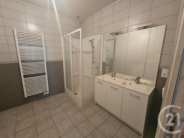 Maison &agrave; vendre - 7 pi&egrave;ces - 212,18 m2 - Scorbe Clairvaux - 86 - POITOU-CHARENTES