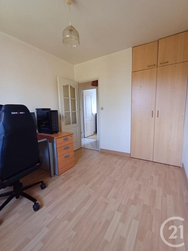 Maison &agrave; louer - 4 pi&egrave;ces - 73,50 m2 - Chatellerault - 86 - POITOU-CHARENTES