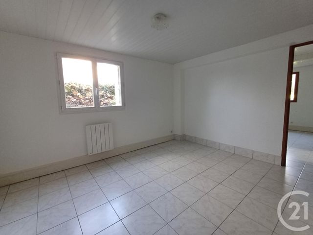 Maison &agrave; louer - 4 pi&egrave;ces - 73,50 m2 - Chatellerault - 86 - POITOU-CHARENTES