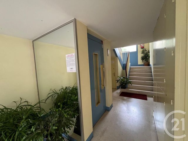 Appartement F4 &agrave; vendre - 4 pi&egrave;ces - 95,52 m2 - Chatellerault - 86 - POITOU-CHARENTES