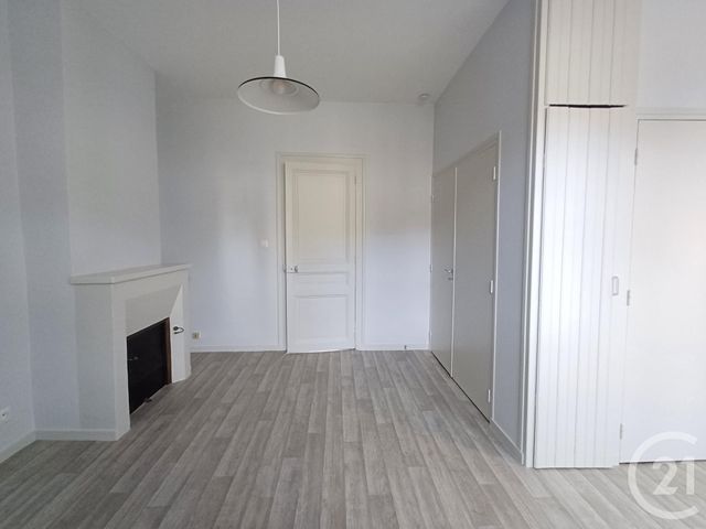 Appartement T1 &agrave; louer - 1 pi&egrave;ce - 31,78 m2 - Chatellerault - 86 - POITOU-CHARENTES