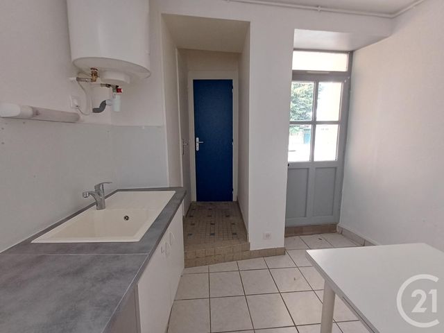 Appartement Studio &agrave; louer - 1 pi&egrave;ce - 28,70 m2 - Chatellerault - 86 - POITOU-CHARENTES
