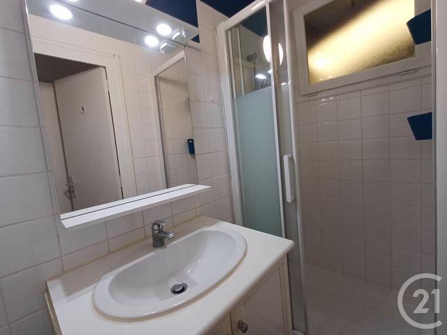 Appartement Studio &agrave; louer - 1 pi&egrave;ce - 28,70 m2 - Chatellerault - 86 - POITOU-CHARENTES