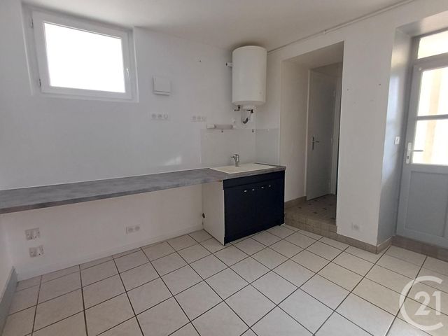 Appartement Studio &agrave; louer - 1 pi&egrave;ce - 28,70 m2 - Chatellerault - 86 - POITOU-CHARENTES