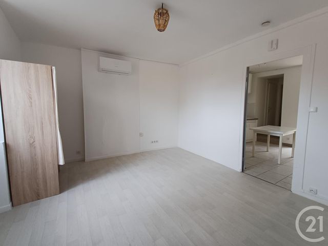 Appartement Studio &agrave; louer - 1 pi&egrave;ce - 28,70 m2 - Chatellerault - 86 - POITOU-CHARENTES