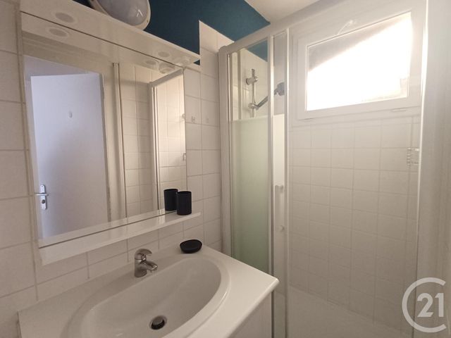 Appartement Studio &agrave; louer - 1 pi&egrave;ce - 28,70 m2 - Chatellerault - 86 - POITOU-CHARENTES