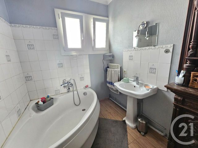 Maison &agrave; vendre - 5 pi&egrave;ces - 167 m2 - Chatellerault - 86 - POITOU-CHARENTES