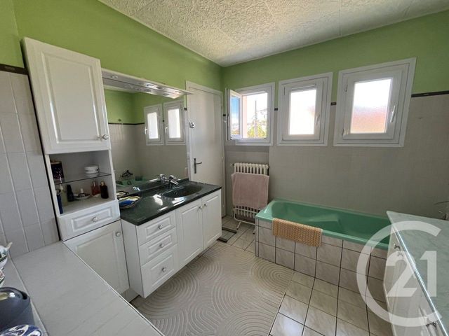 Maison &agrave; vendre - 6 pi&egrave;ces - 130 m2 - Chatellerault - 86 - POITOU-CHARENTES