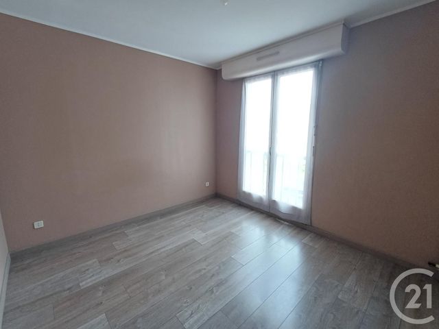 Appartement T2 &agrave; louer - 2 pi&egrave;ces - 50,61 m2 - Chatellerault - 86 - POITOU-CHARENTES