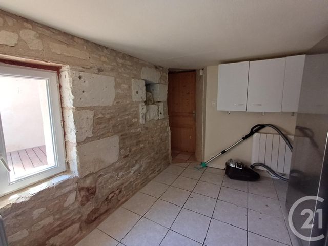 Maison &agrave; louer - 4 pi&egrave;ces - 102,94 m2 - Thure - 86 - POITOU-CHARENTES