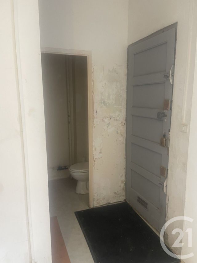 Appartement Local &agrave; vendre - 2 pi&egrave;ces - 81,18 m2 - Chatellerault - 86 - POITOU-CHARENTES