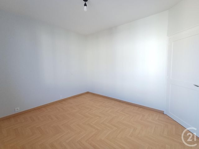 Maison &agrave; louer - 3 pi&egrave;ces - 69,84 m2 - Chatellerault - 86 - POITOU-CHARENTES