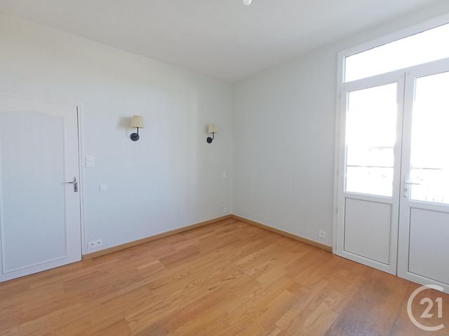 Maison &agrave; louer - 3 pi&egrave;ces - 69,84 m2 - Chatellerault - 86 - POITOU-CHARENTES