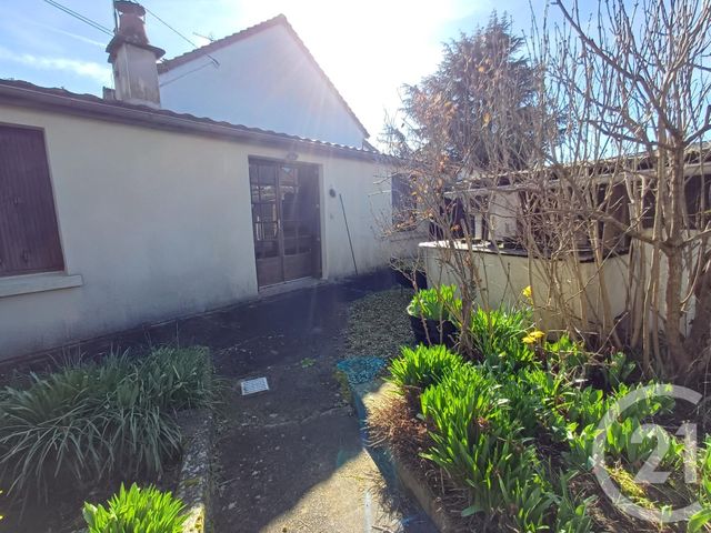 Maison &agrave; louer - 3 pi&egrave;ces - 69,84 m2 - Chatellerault - 86 - POITOU-CHARENTES