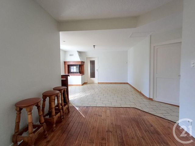 Maison &agrave; louer - 3 pi&egrave;ces - 69,84 m2 - Chatellerault - 86 - POITOU-CHARENTES