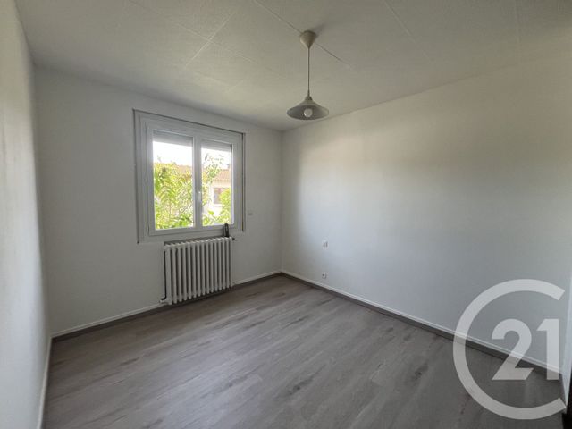 Maison &agrave; vendre - 3 pi&egrave;ces - 76,01 m2 - Chatellerault - 86 - POITOU-CHARENTES