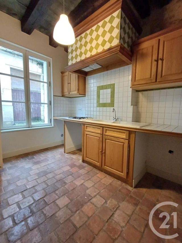 Maison &agrave; louer - 5 pi&egrave;ces - 119,66 m2 - Chatellerault - 86 - POITOU-CHARENTES
