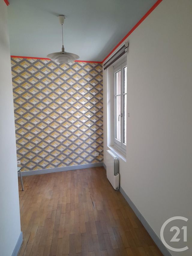 Maison &agrave; louer - 2 pi&egrave;ces - 57 m2 - Chatellerault - 86 - POITOU-CHARENTES