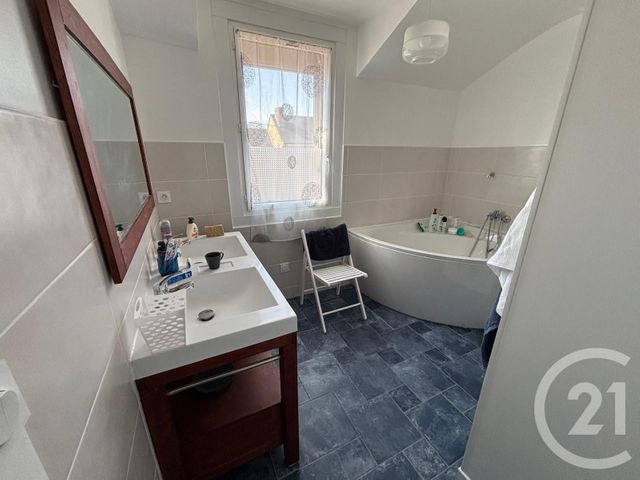 Maison &agrave; vendre - 5 pi&egrave;ces - 115 m2 - Chatellerault - 86 - POITOU-CHARENTES