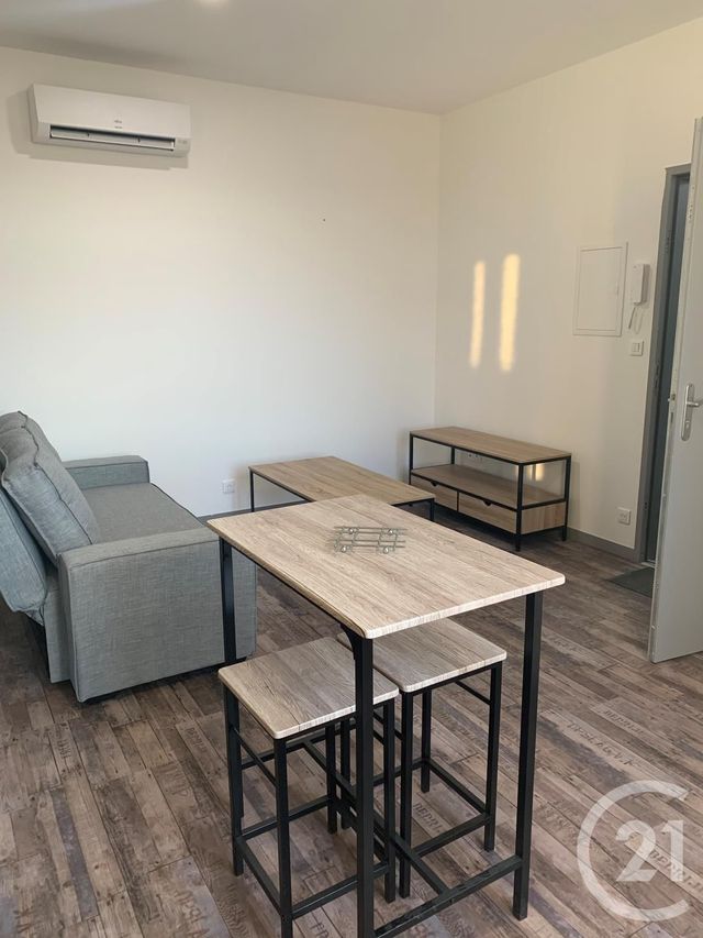 Appartement Studio &agrave; louer - 1 pi&egrave;ce - 24,21 m2 - Chatellerault - 86 - POITOU-CHARENTES