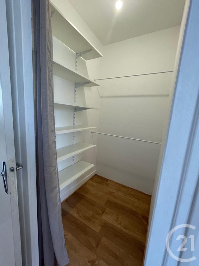 Maison &agrave; louer - 3 pi&egrave;ces - 69,74 m2 - Cenon Sur Vienne - 86 - POITOU-CHARENTES