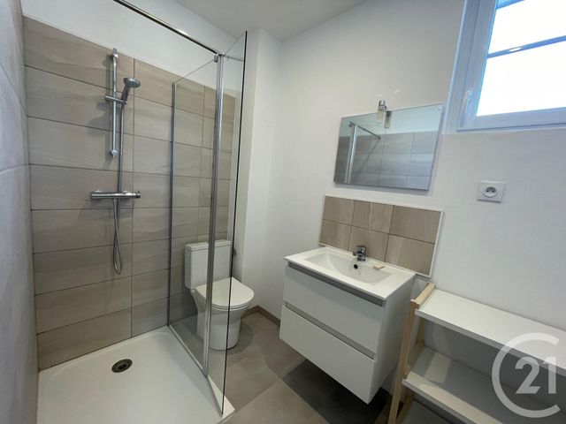 Maison &agrave; louer - 3 pi&egrave;ces - 69,74 m2 - Cenon Sur Vienne - 86 - POITOU-CHARENTES