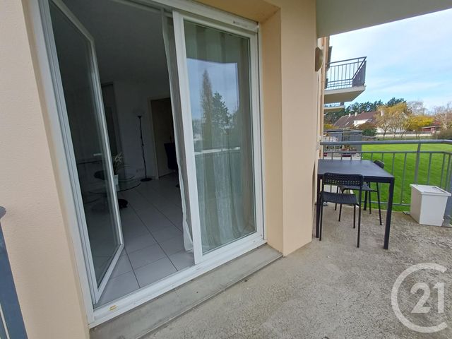 Appartement T1 &agrave; louer - 1 pi&egrave;ce - 28,20 m2 - Chatellerault - 86 - POITOU-CHARENTES