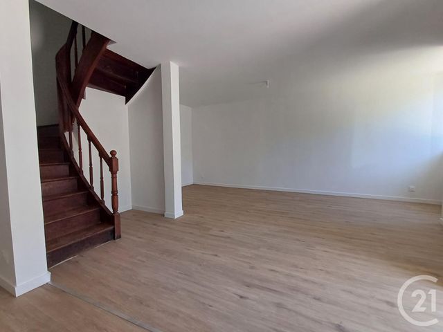 Appartement T3 &agrave; louer - 3 pi&egrave;ces - 66,26 m2 - Chatellerault - 86 - POITOU-CHARENTES