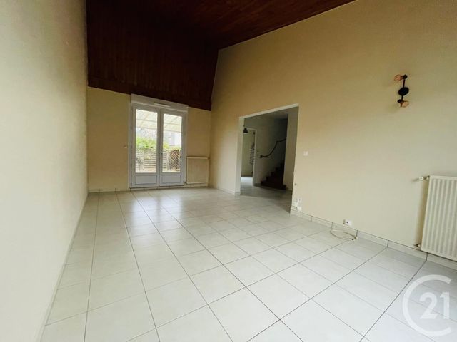 Maison &agrave; louer - 3 pi&egrave;ces - 73,14 m2 - Chatellerault - 86 - POITOU-CHARENTES