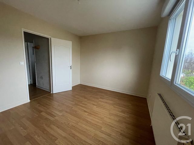Maison &agrave; louer - 3 pi&egrave;ces - 73,14 m2 - Chatellerault - 86 - POITOU-CHARENTES