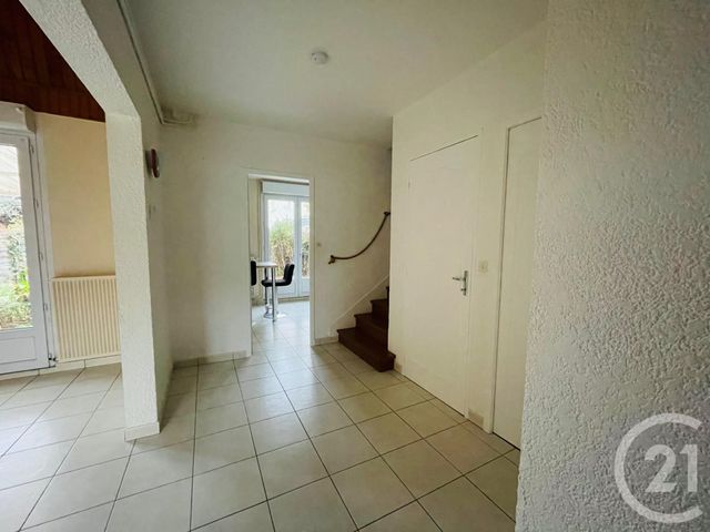 Maison &agrave; louer - 3 pi&egrave;ces - 73,14 m2 - Chatellerault - 86 - POITOU-CHARENTES