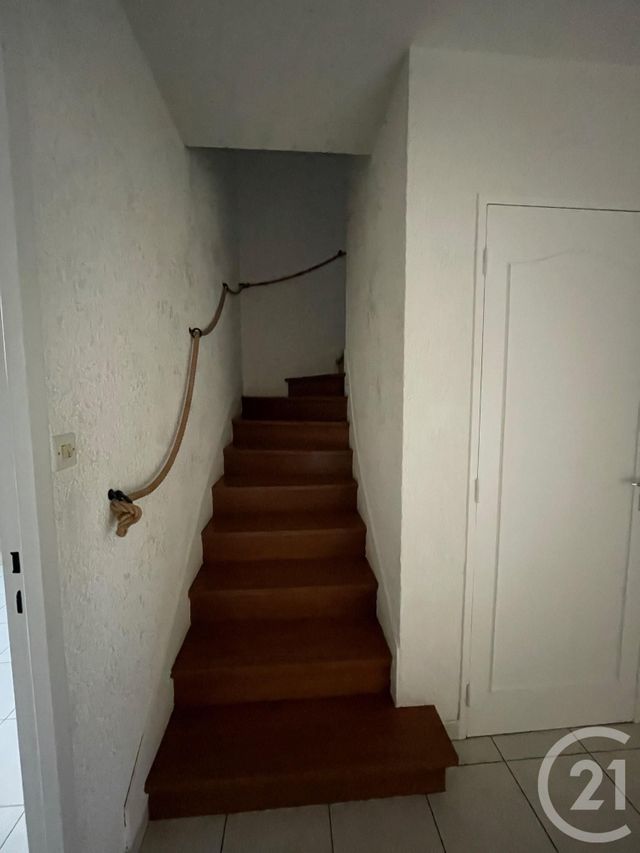 Maison &agrave; louer - 3 pi&egrave;ces - 73,14 m2 - Chatellerault - 86 - POITOU-CHARENTES