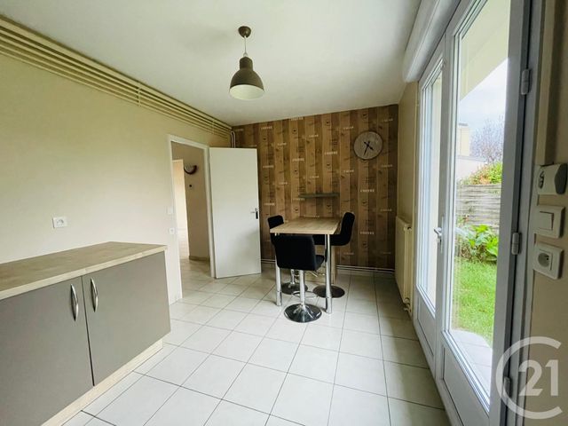 Maison &agrave; louer - 3 pi&egrave;ces - 73,14 m2 - Chatellerault - 86 - POITOU-CHARENTES