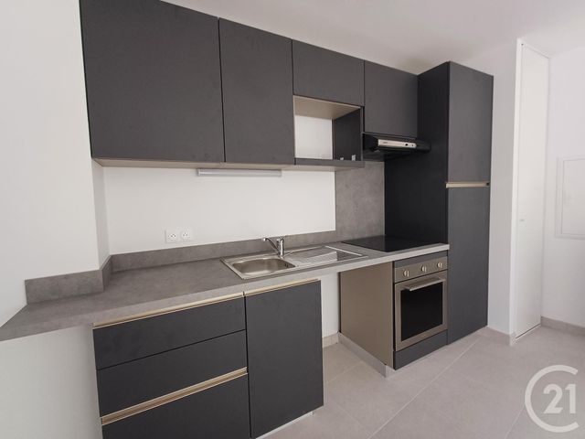 Appartement T2 &agrave; louer - 2 pi&egrave;ces - 48,57 m2 - Chatellerault - 86 - POITOU-CHARENTES