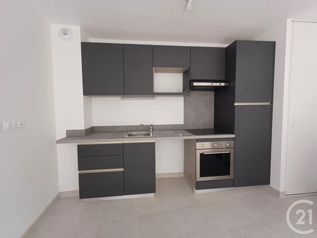 Appartement T2 &agrave; louer - 2 pi&egrave;ces - 48,57 m2 - Chatellerault - 86 - POITOU-CHARENTES