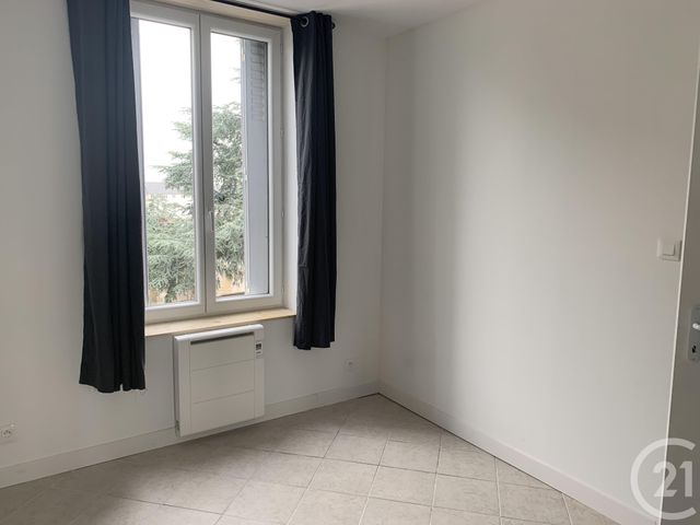 Appartement F2 &agrave; louer - 2 pi&egrave;ces - 33,05 m2 - Chatellerault - 86 - POITOU-CHARENTES