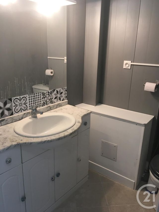 Appartement F2 &agrave; louer - 2 pi&egrave;ces - 33,05 m2 - Chatellerault - 86 - POITOU-CHARENTES
