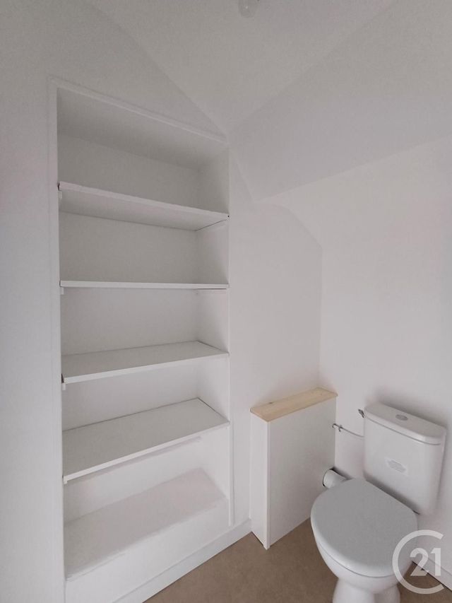Appartement Studio &agrave; louer - 1 pi&egrave;ce - 23,36 m2 - Chatellerault - 86 - POITOU-CHARENTES