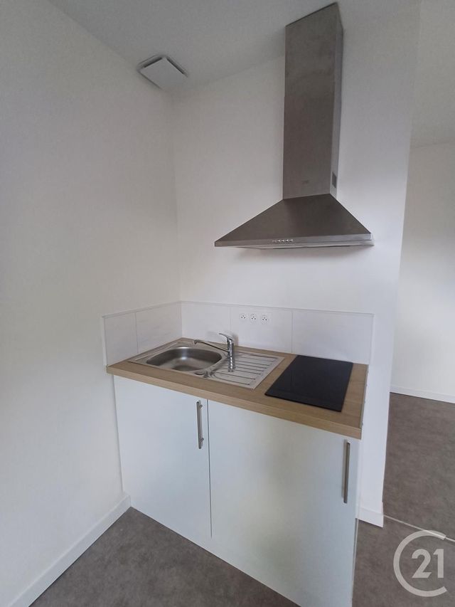Appartement Studio &agrave; louer - 1 pi&egrave;ce - 23,36 m2 - Chatellerault - 86 - POITOU-CHARENTES