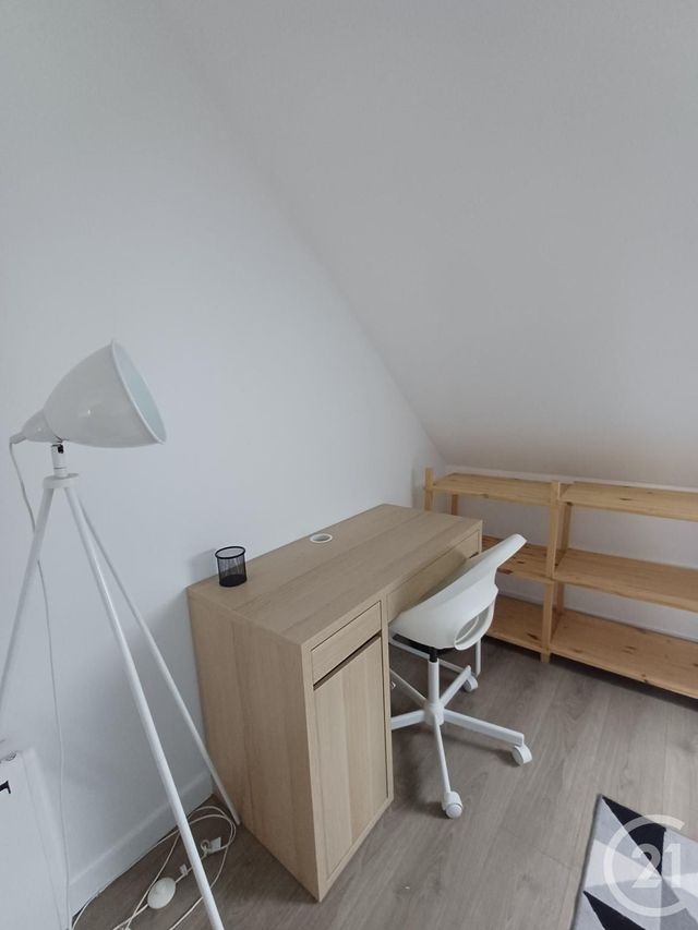 Appartement Chambre &agrave; louer - 4 pi&egrave;ces - 13,47 m2 - Chatellerault - 86 - POITOU-CHARENTES