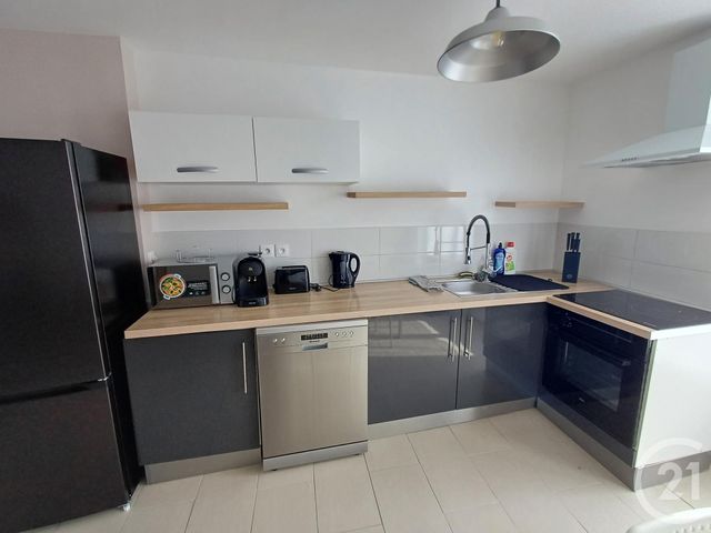 Appartement Chambre &agrave; louer - 4 pi&egrave;ces - 13,47 m2 - Chatellerault - 86 - POITOU-CHARENTES