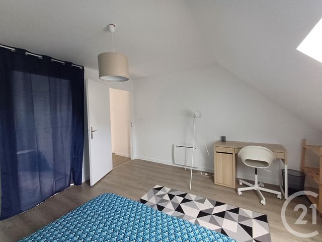Appartement Chambre &agrave; louer - 4 pi&egrave;ces - 13,47 m2 - Chatellerault - 86 - POITOU-CHARENTES