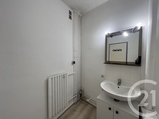 Appartement F3 &agrave; vendre - 3 pi&egrave;ces - 54,85 m2 - Chatellerault - 86 - POITOU-CHARENTES