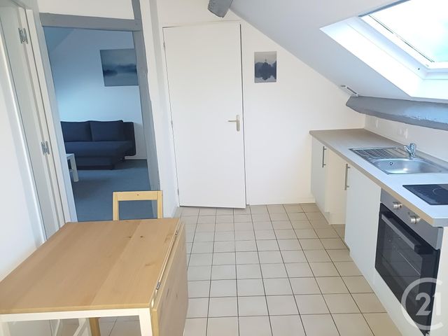 Appartement T2 &agrave; louer - 2 pi&egrave;ces - 29,55 m2 - Chatellerault - 86 - POITOU-CHARENTES