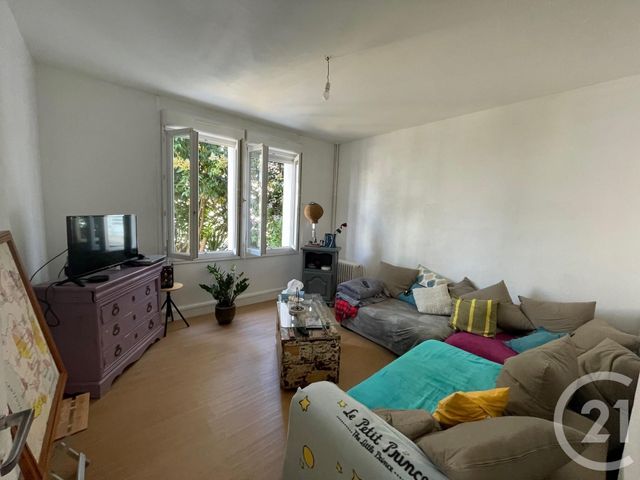Maison &agrave; louer - 3 pi&egrave;ces - 90 m2 - Chatellerault - 86 - POITOU-CHARENTES